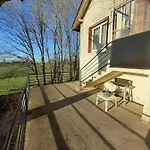 Hébergement de vacances Le Nid Des Avezous Aveze (Puy-de-Dome)