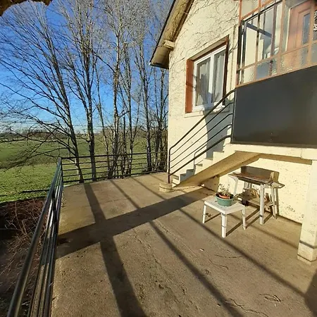 Vakantiehuis Le Nid Des Avezous Aveze (Puy-de-Dome)